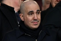 开元棋牌登录入口-英超各大球队球衣的设计演变与品牌特色